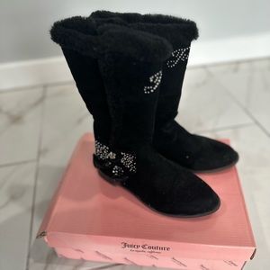 Juicy Couture girls boots.